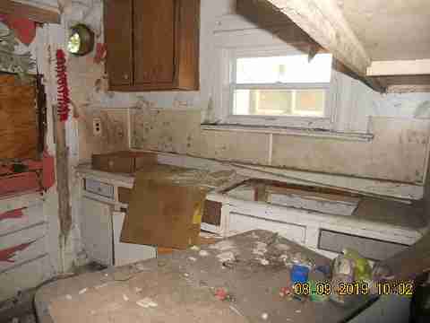 2522 Leslie (12)_m.jpg